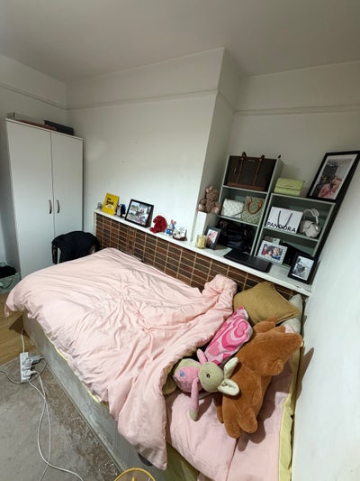 Urgent Room available -Zone 2 Main Photo
