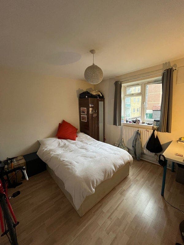 Lovely Double Room in Amazing Part of Battersea! Main Photo