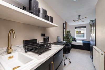 ✨ BRAND NEW Ensuite Kitchenette Rooms | &pound;0 Deposit Main Photo