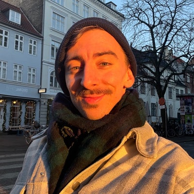 Fun queer roomie looking for a place!  Main Photo