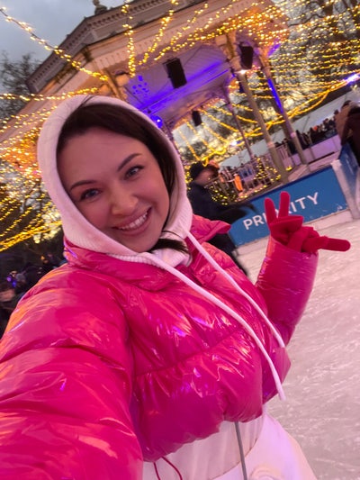 Professional woomen looking for Double room for 1  Main Photo