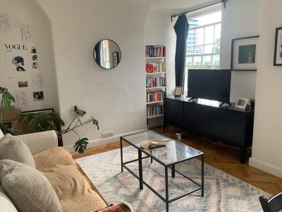 Looking for a Flatmate :)) Main Photo