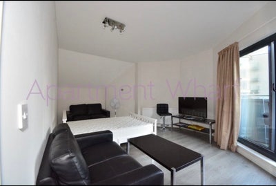 Very Large Room Available All Bills Included - CW Main Photo