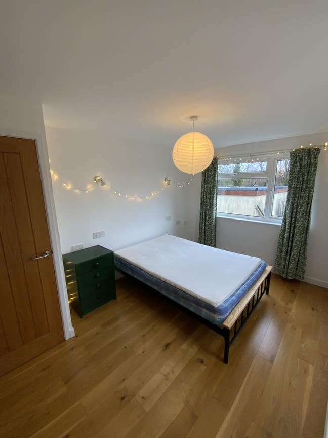 Double room in Mount Hawke bungalow  Main Photo