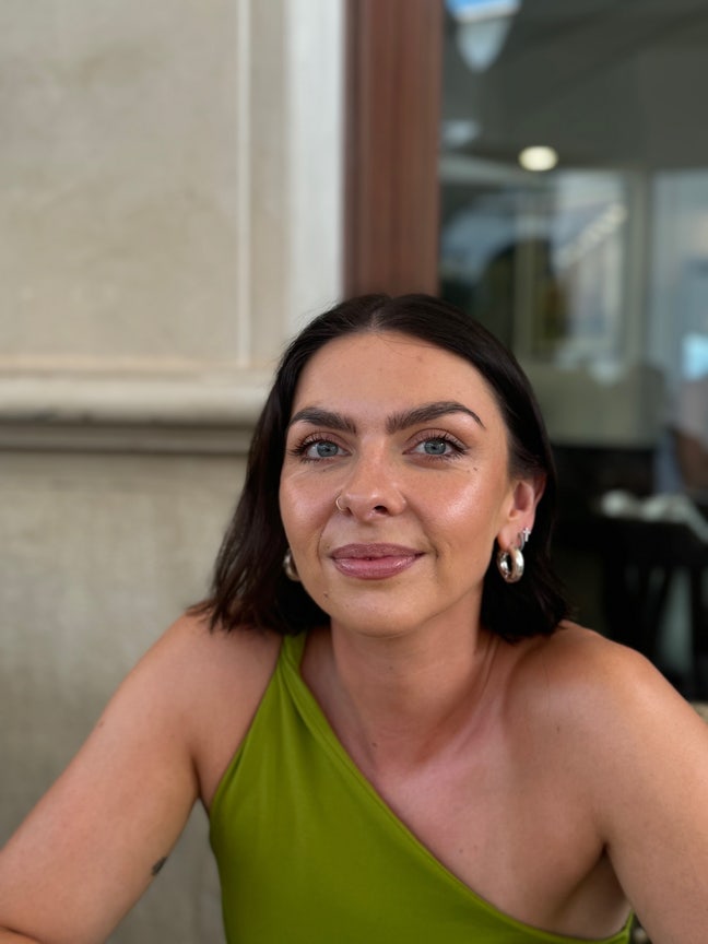 Friendly, tidy professional Main Photo