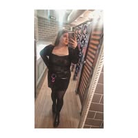 Professional Female seeks a single or double room Main Photo