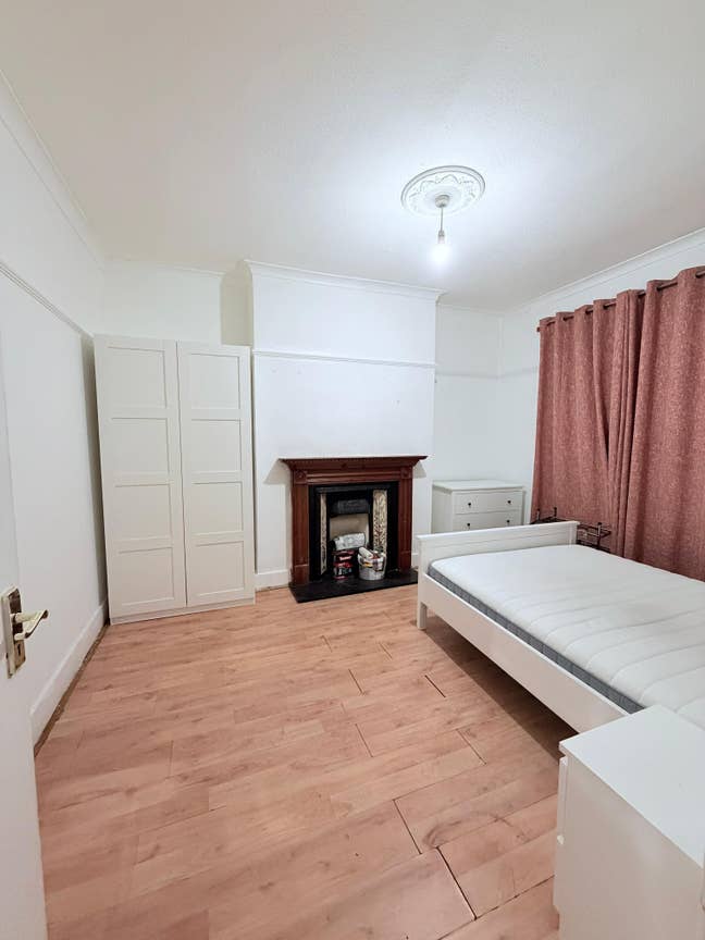 Double Room to Let. , Main Photo