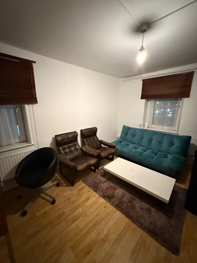 4 bedroom flat in Bethnal Green  Main Photo