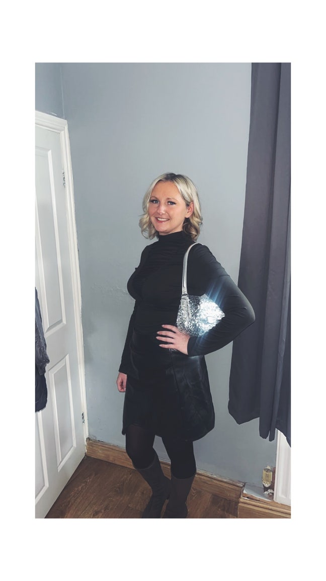 Professional Female seeks a double room Main Photo