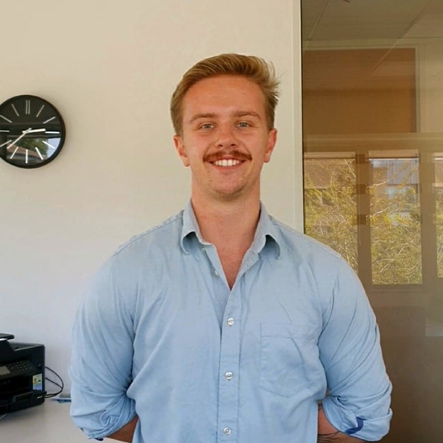 Graduate looking for a house/flat share Main Photo