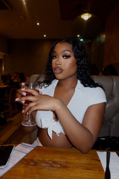   Hi! I’m a 24-year-old professional lookin... Main Photo