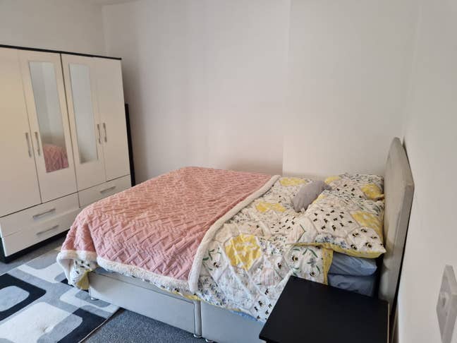 Double room with toilet Main Photo