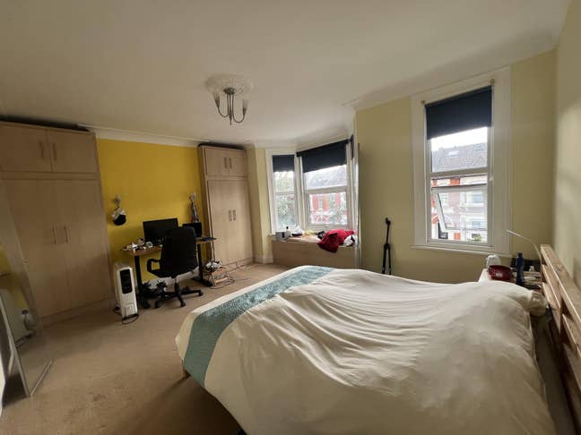 Relaxed and Charming Room 2 min from Tube  Main Photo