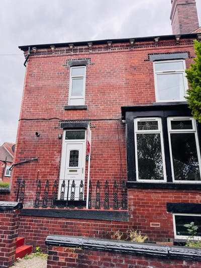 Furnished Double Room - 21 Days Rent Free Main Photo