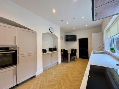 Room to Rent - Furnished Student Bills Inc Main Photo