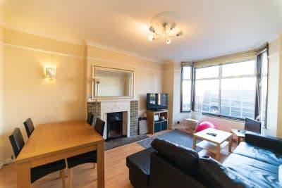 💫🌟 Double En - Suite. Argyle Rd Ealing 💫🌟 Main Photo