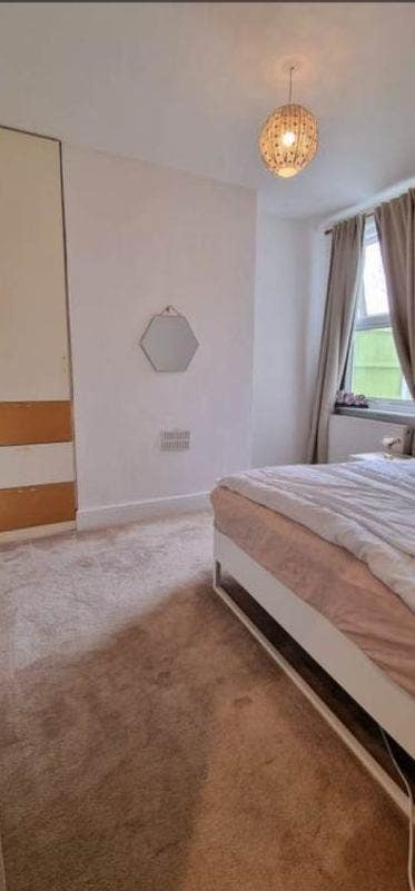 Kingsize Room to Rent – Near Elizabeth Line – RM6 Main Photo