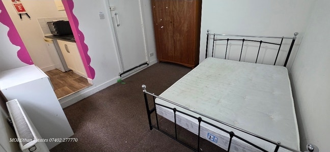 1 best studio, Warrington, bills included WA1 City Main Photo