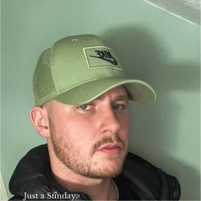 I am a working professional looking to get my... Main Photo