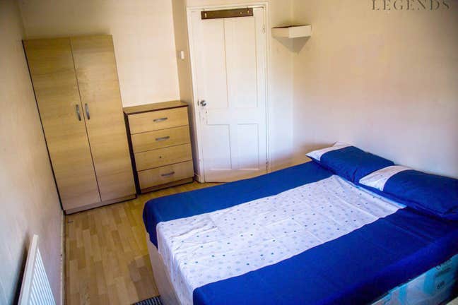 New 3 Bed Flat - Big Living Room  Main Photo