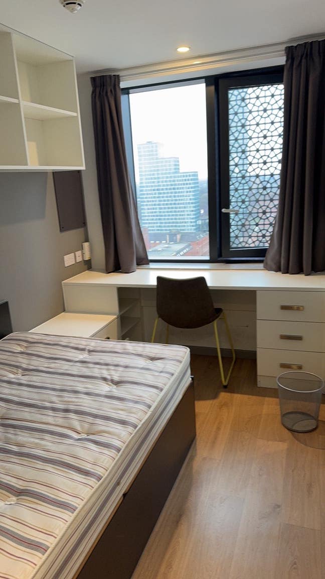 Ensuite – Artisan Heights – &pound;260/week Main Photo