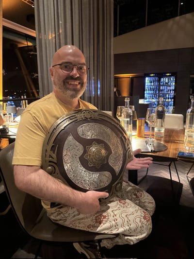 Professional that travels a lot with work Main Photo