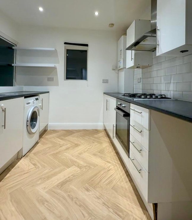 4 Bed at Markfield CR0 9QH Main Photo