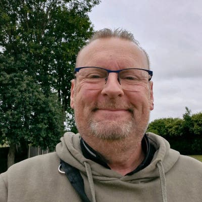 En Suite Room Required Main Photo