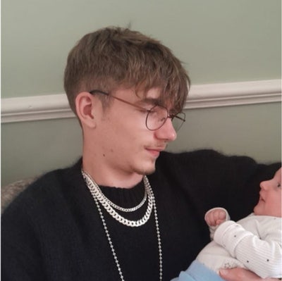 Professional Male seeks a double room Main Photo