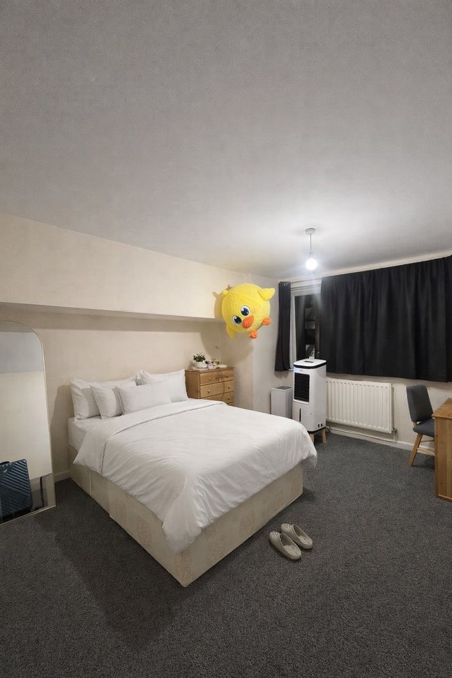 2 Spacious Double Rooms Available | Mile End  Main Photo