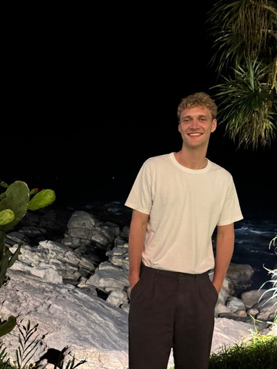 Young Professional looking for a nice room! Main Photo