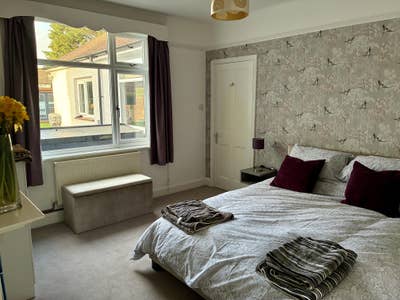 Self contained annex mon-fri let Main Photo