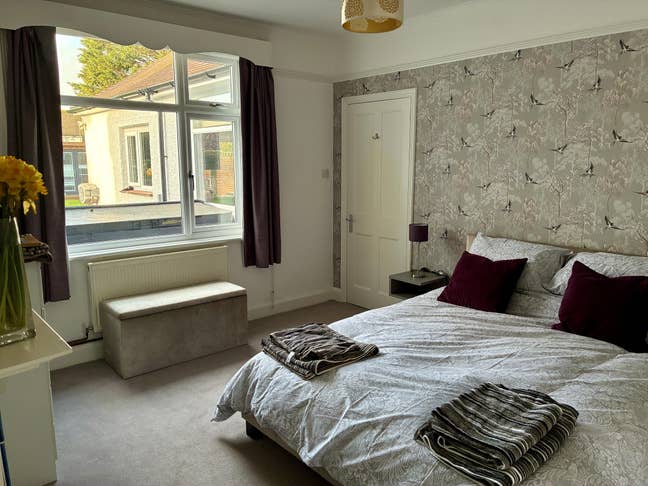 Self contained annex mon-fri let Main Photo