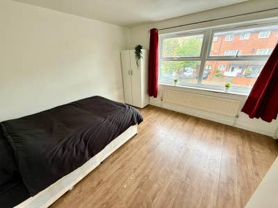 🏡En-suite Double Room in Whitechapel🏡 Main Photo