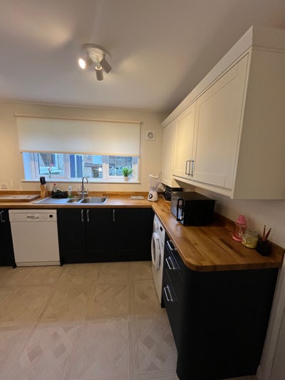 1 double room for rent in kingsclere Main Photo