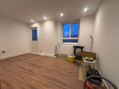 Modern NW8 Apartment with Private Balcony Main Photo