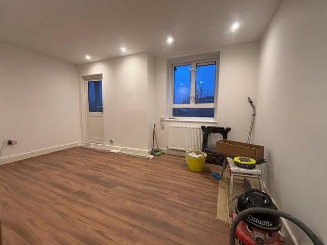 Modern NW8 Apartment with Private Balcony Main Photo