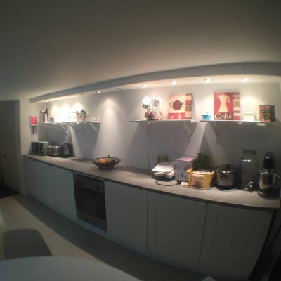 Double bedroom in great location  Main Photo