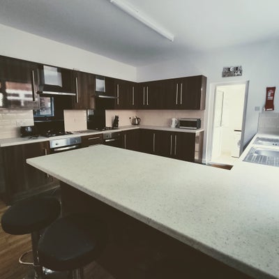 Double Bed Room to Let - all bills included. Main Photo