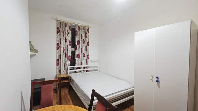 Spacious Lovely Double Room@N19 4DJ /Holloway Road Main Photo