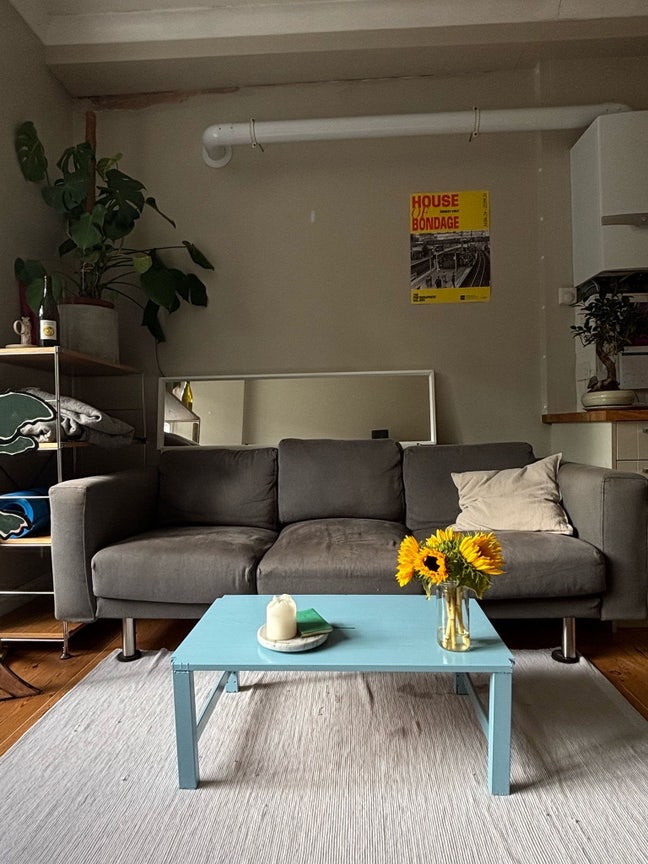 Central and spacious double room in a two bedroom  Main Photo