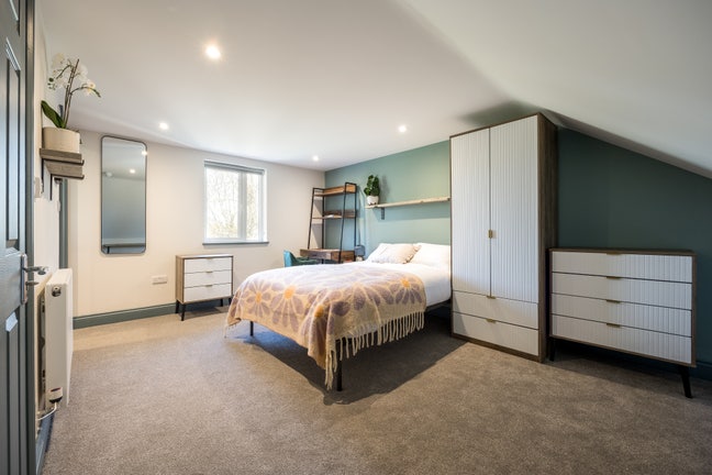 Ensuite Rooms Available 🏡Arlington Drive Main Photo