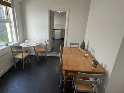 Spacious Room Near to the Mutley plane Main Photo