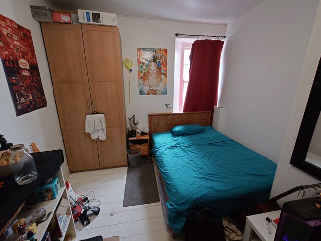 Furnished Single Bedroom in Penryn  Main Photo