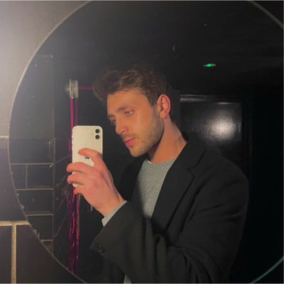 Reliable professional looking for room  Main Photo