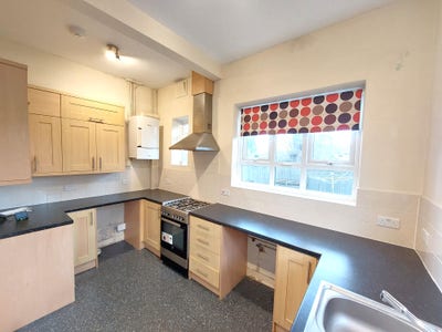 Spacious Rooms From &pound;350 pcm Including All Bills  Main Photo