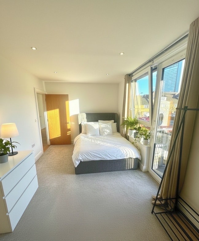 Large En-suite Double, Balcony + All Bills  Main Photo