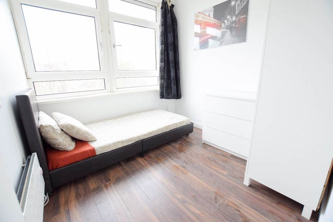 Affordable Double Room in Elegance Flat Main Photo