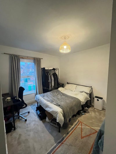 Brand new en suite and double bedroom  Main Photo
