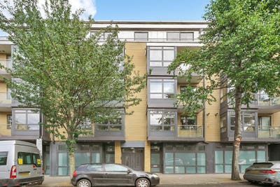 Double room in Highbury. 921pcm Main Photo